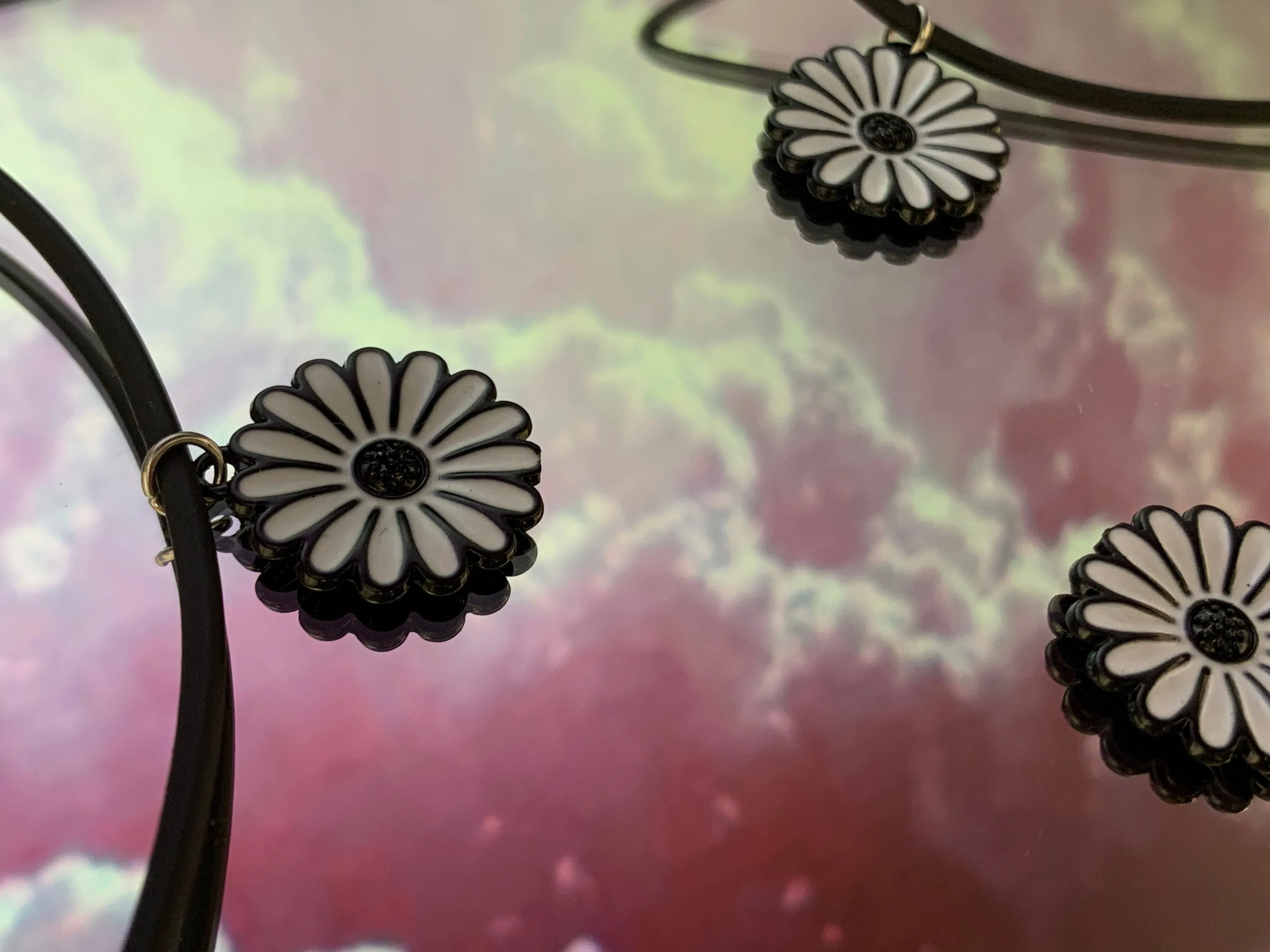 Black and White Daisy Choker