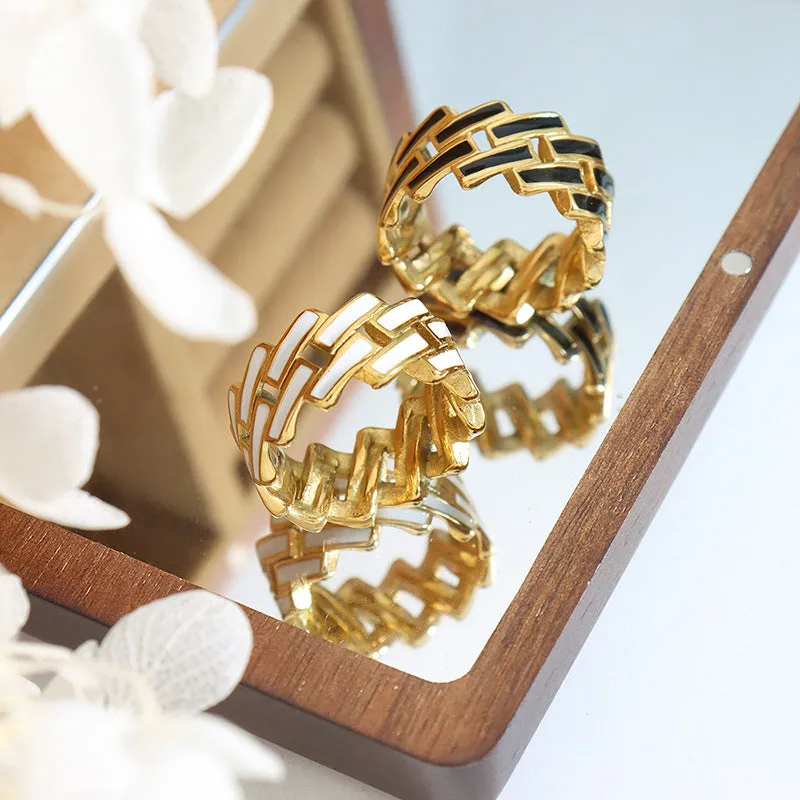Celebrity Dripping Oil Square Cross Ring - Versatile Trendy Piece