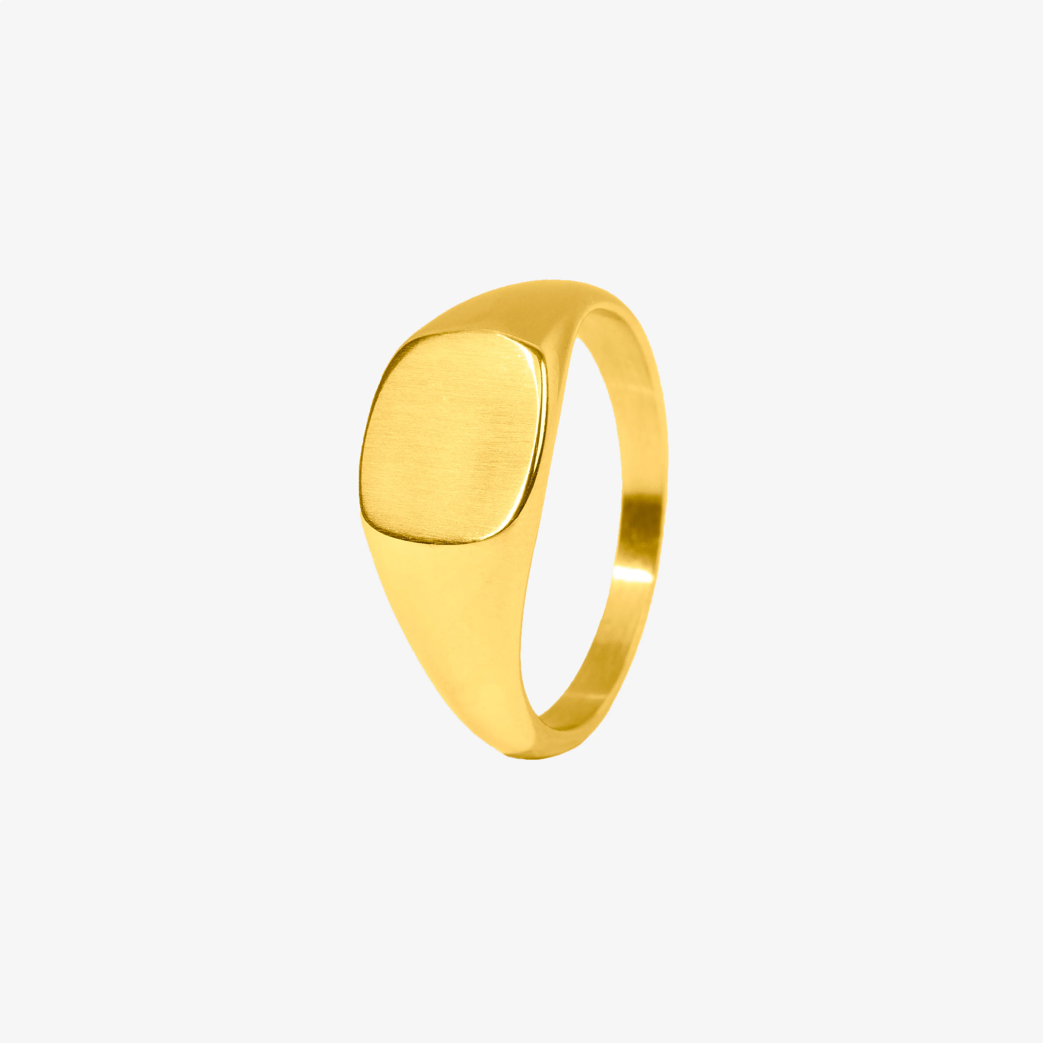 Classic Rounded Signet Ring (18K Gold)
