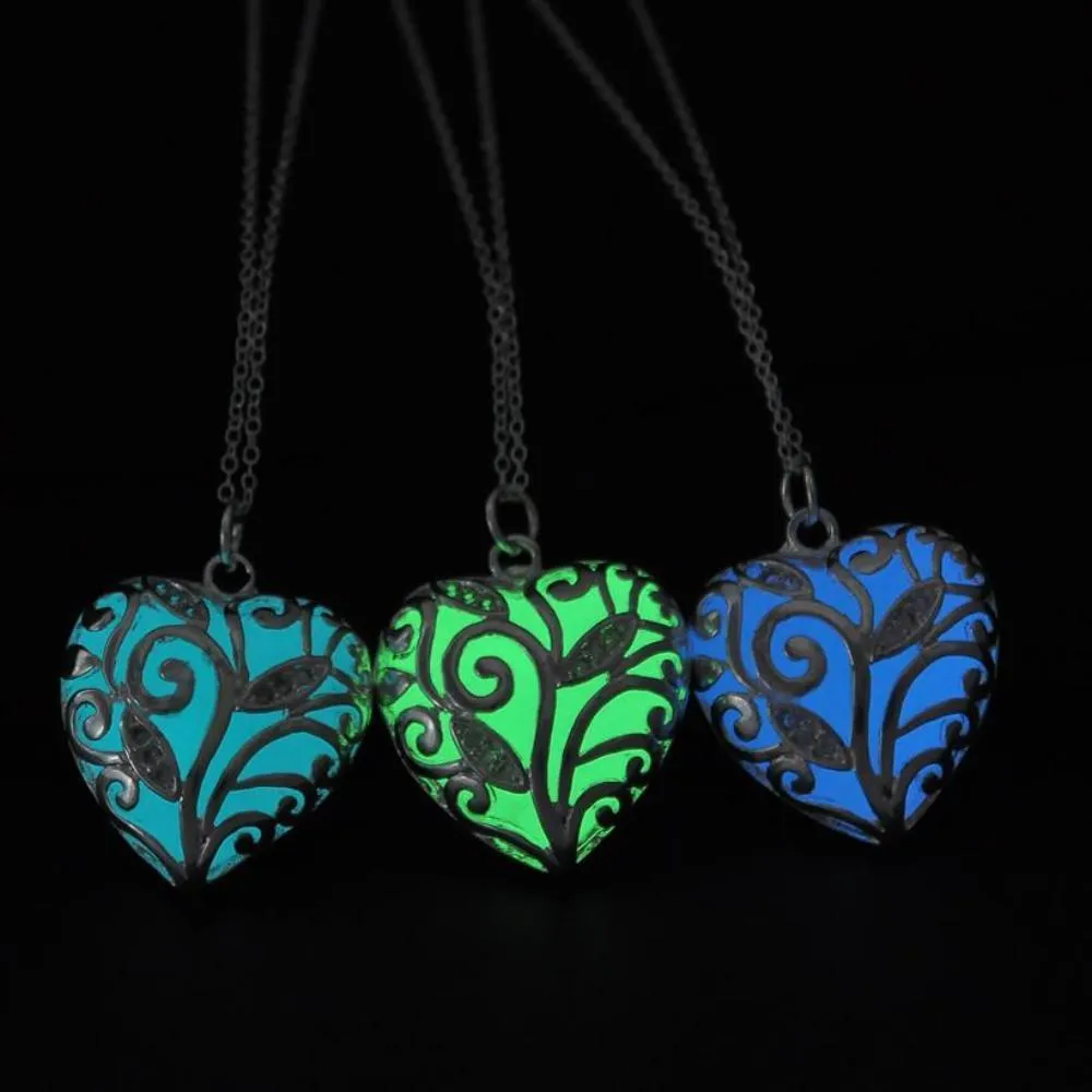 Glowing Pendant - Shows Your Gorgeous Glow In The Dark