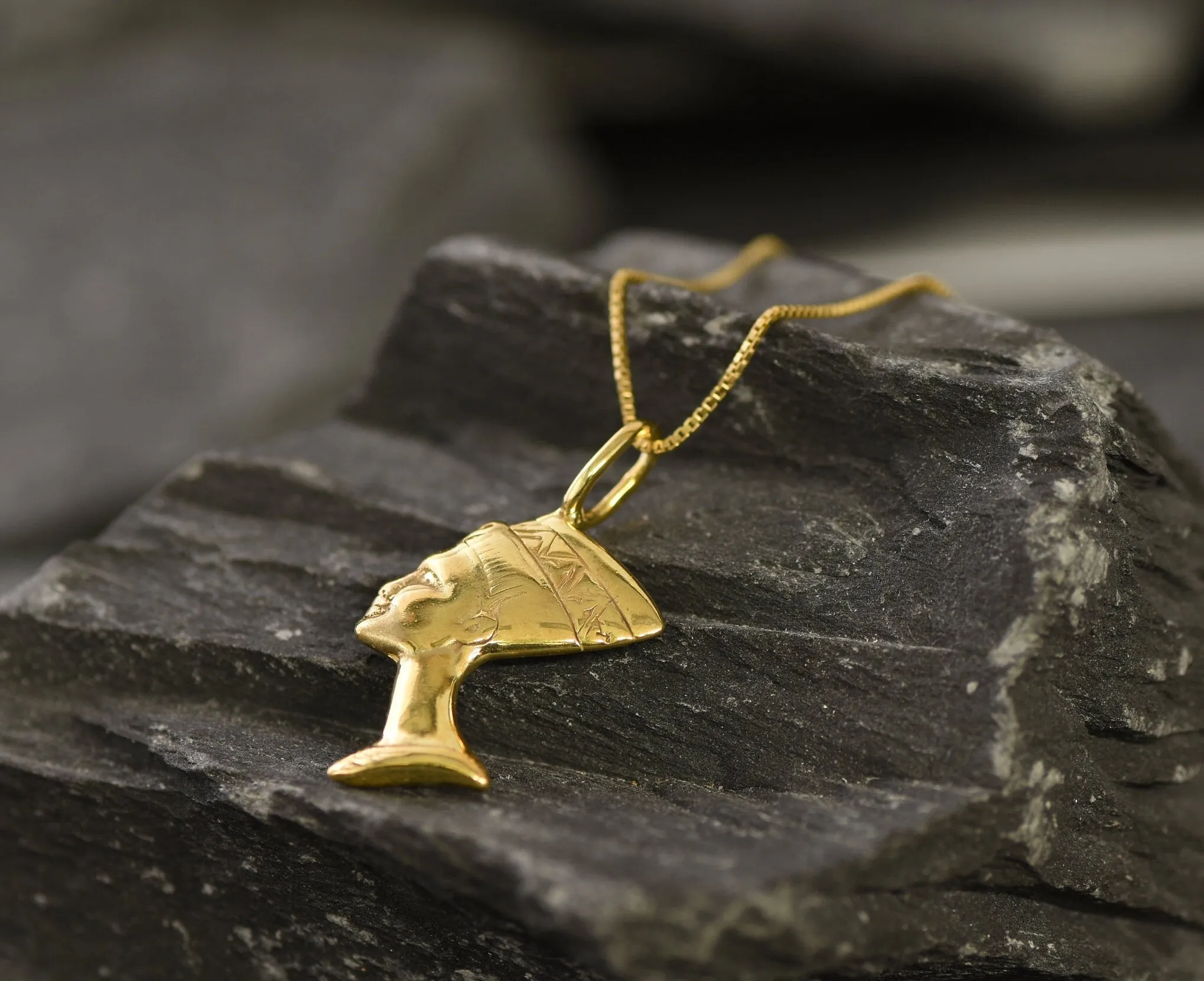 Gold Nefertiti Pendant - Egyptian Necklace - Gold Antient Necklace