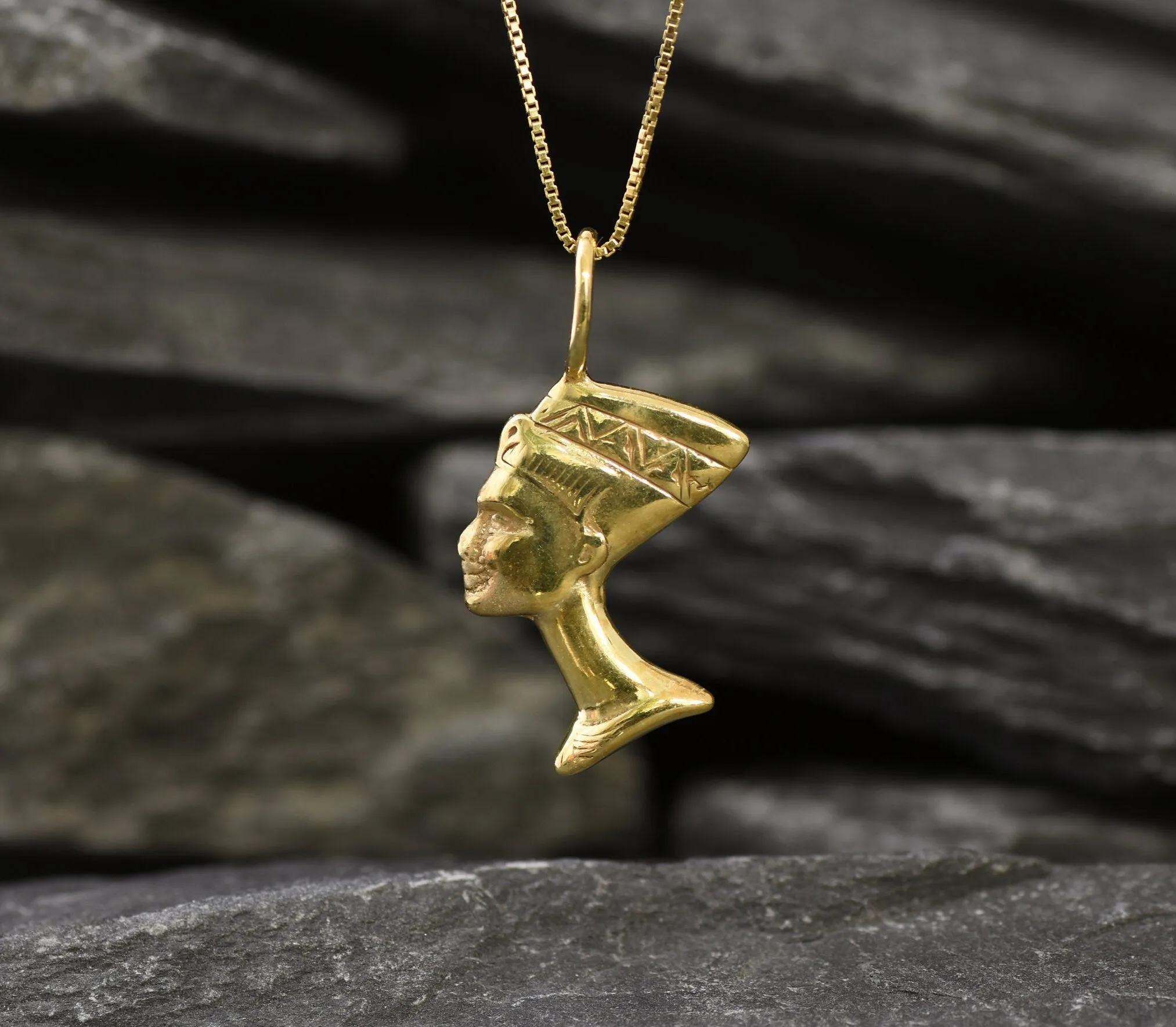 Gold Nefertiti Pendant - Egyptian Necklace - Gold Antient Necklace