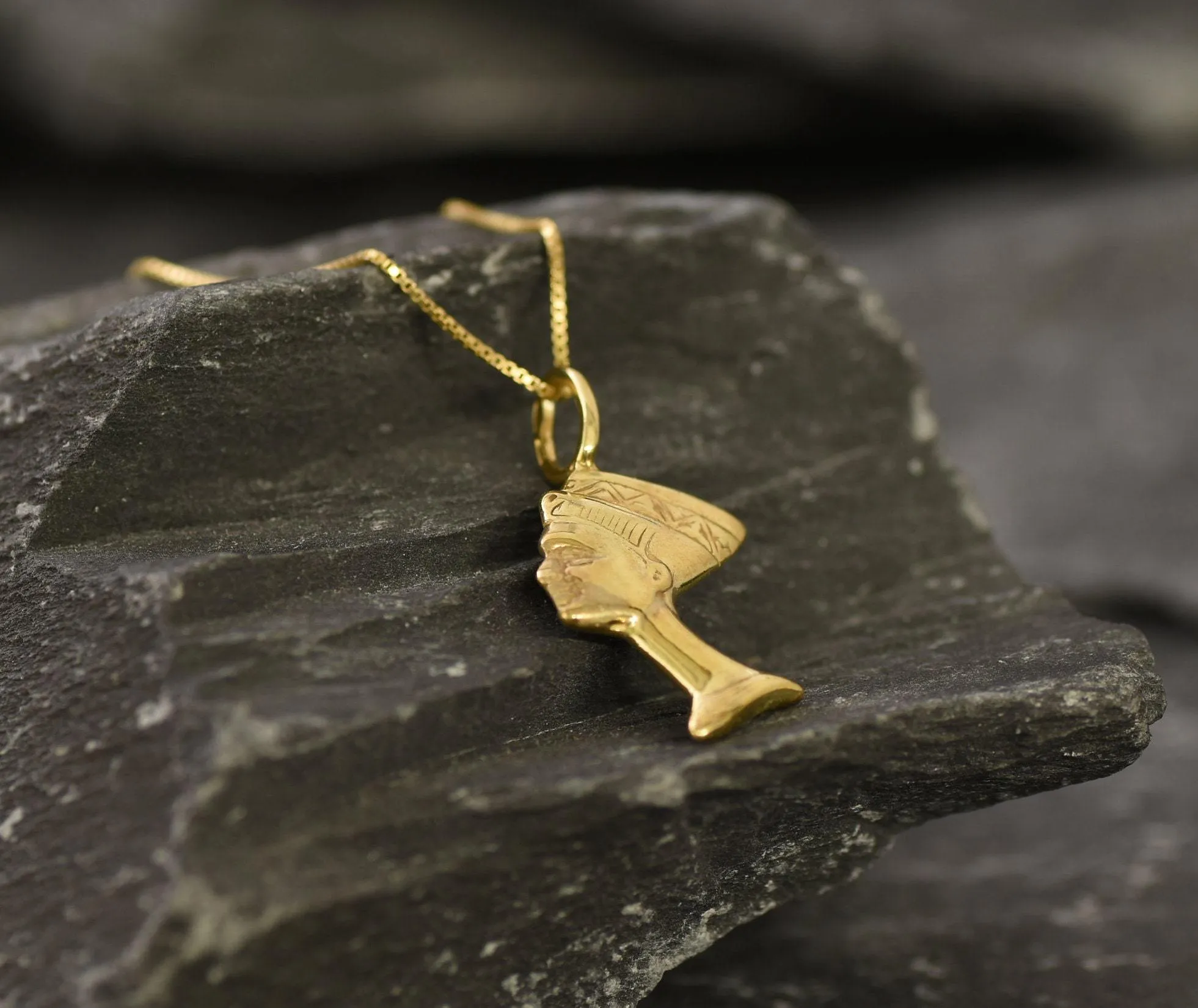 Gold Nefertiti Pendant - Egyptian Necklace - Gold Antient Necklace
