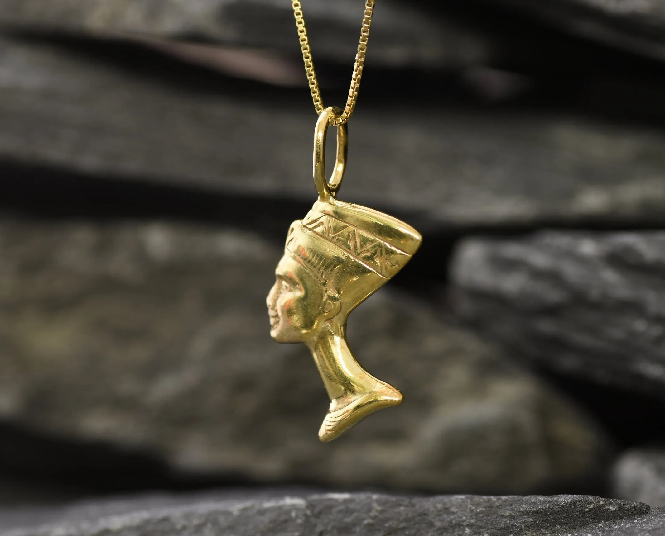 Gold Nefertiti Pendant - Egyptian Necklace - Gold Antient Necklace