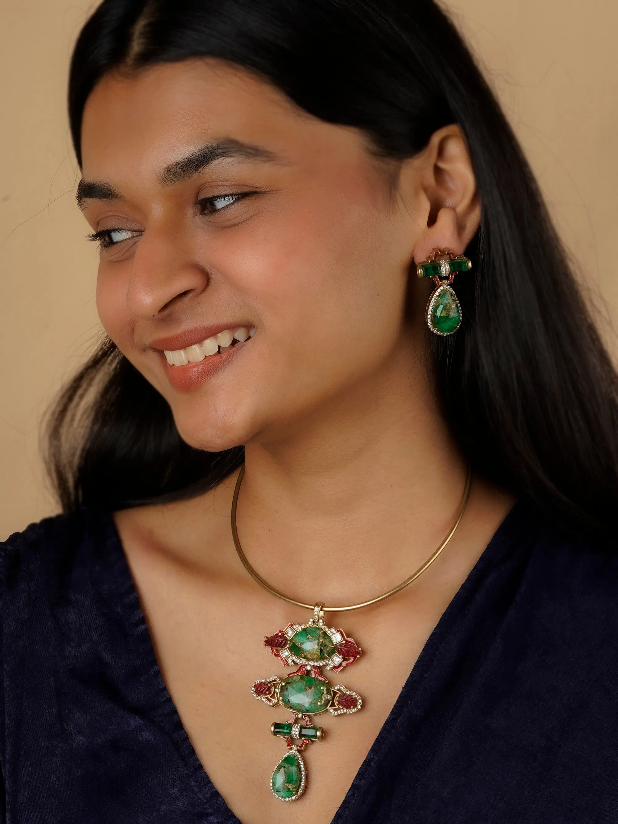 Green Color Gold Plated Contemporary Necklace Set - CC-S21GRA