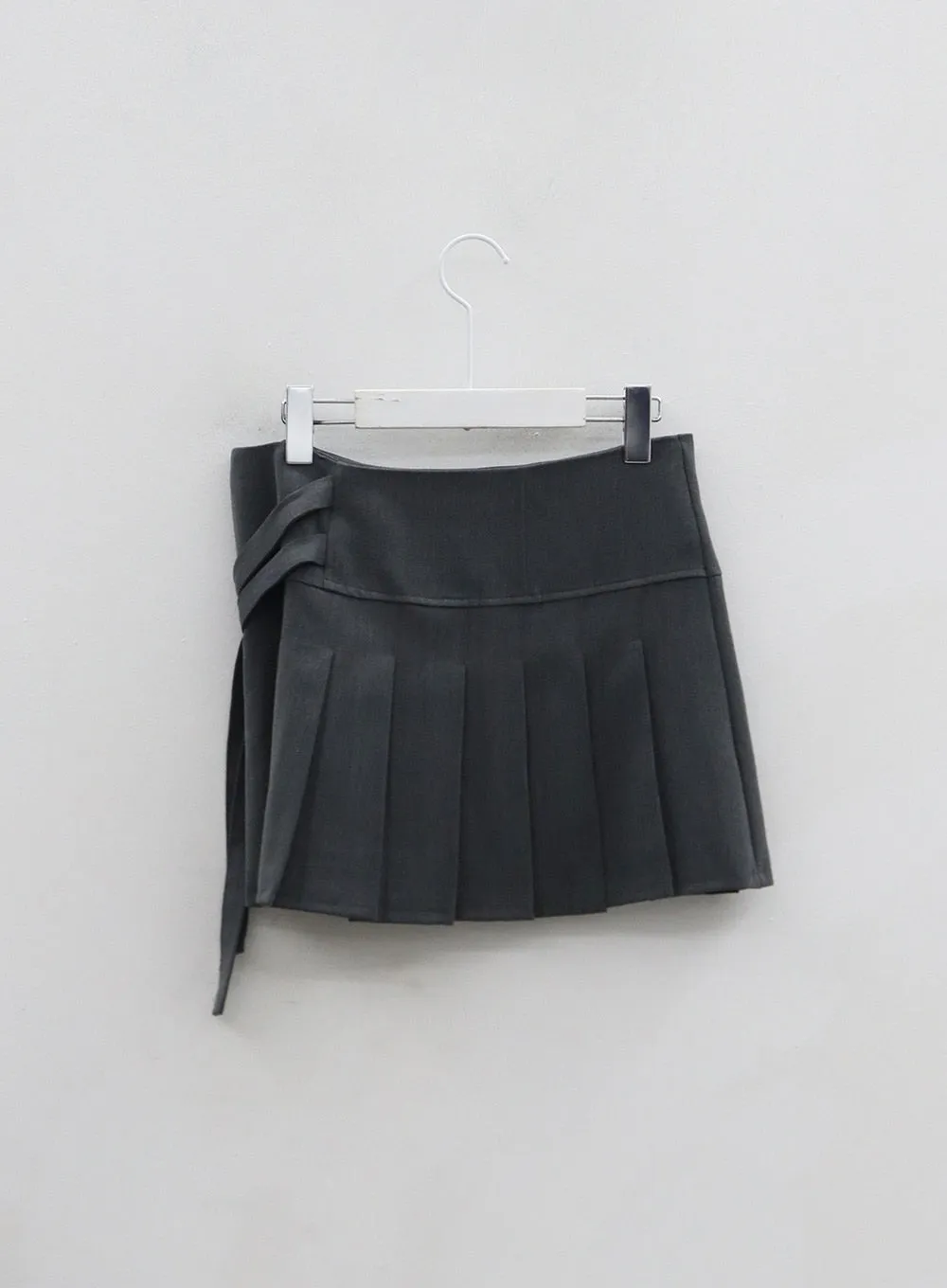 Two Side Belt Pleated Mini Skirt BO27